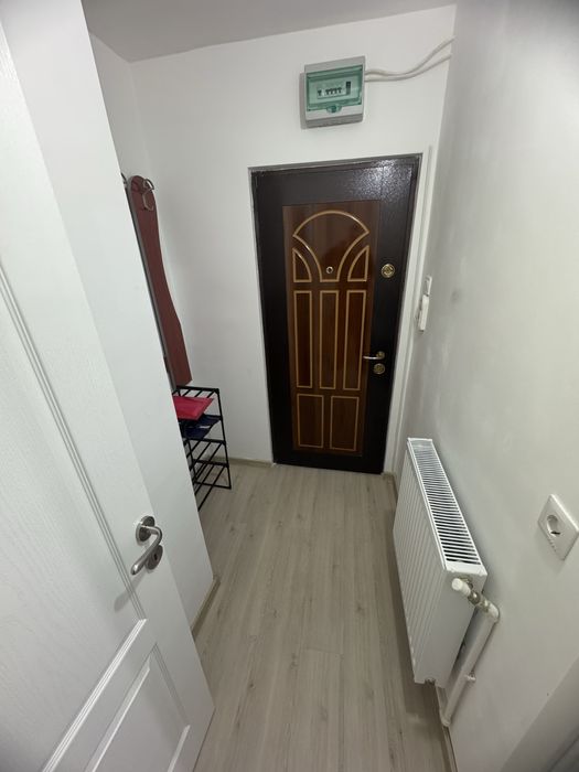 Garsoniera de închiriat