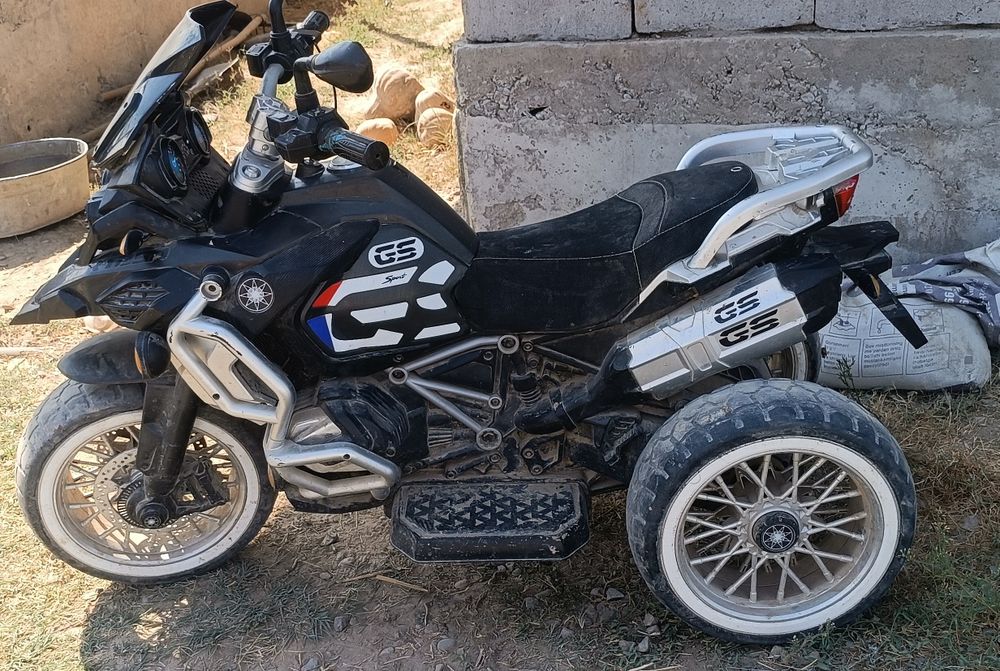 Oʻzi yuradigan elektromototsikl