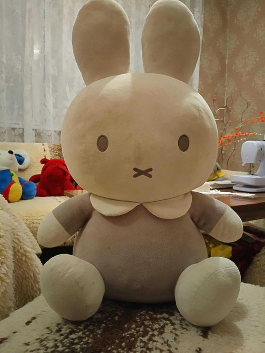 голяма плюшена играчка Зайче от Холандия - 40 см