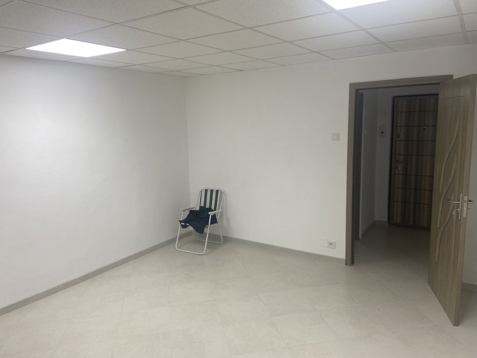 Garsoniera brazda g4 parter semidecomandat vad comercial