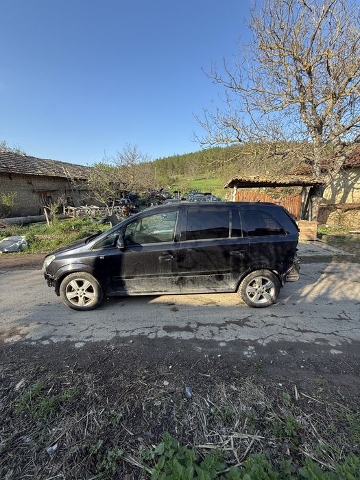 Opel zafira 1.9 150 НА ЧАСТИ