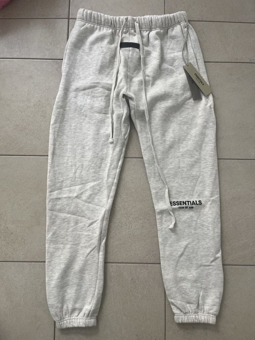 Pantaloni essentials