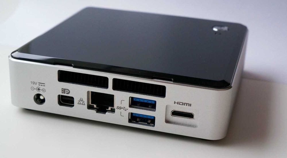 Intel Nuc - NUC5I3RYB