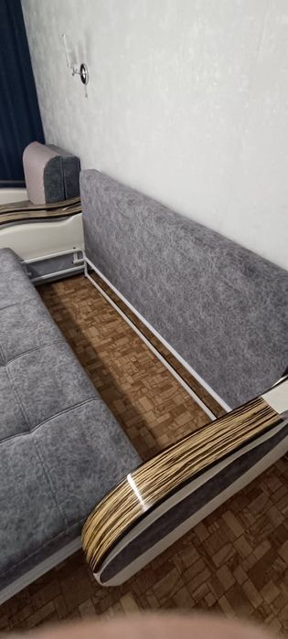 Продам диван с креслом