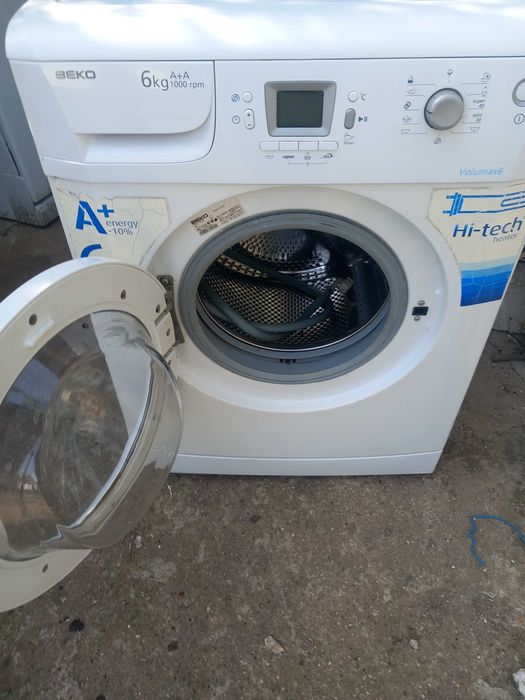 Пералня беко 6кг.работи