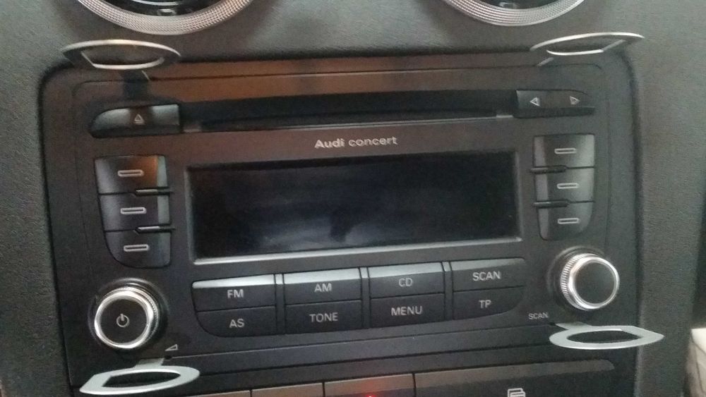 Авто радио със CD Blaupunkt Audi Concert 2+ CD с MP3 от Ауди А3 8р.