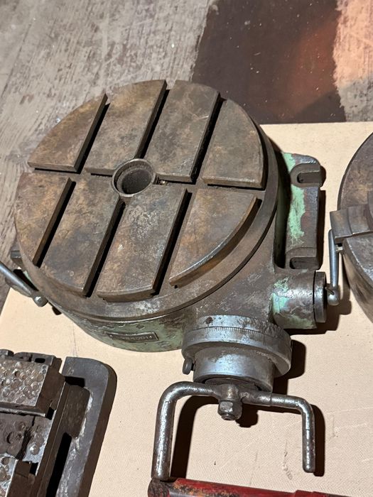 Universal, masa rotativa, burghie, menghina.