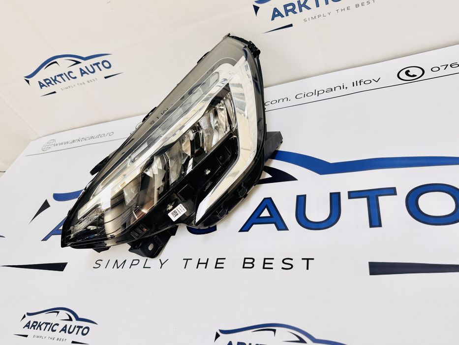 Far stanga led Renault Clio V model dupa 2019 cod 260609987R