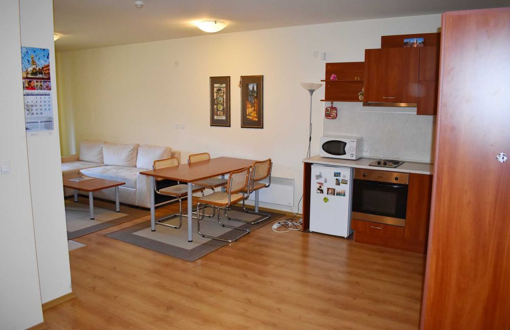 Дава се под наем Двустаен апартамент в Банско - 70 кв.м за 800 € - Снимка #1