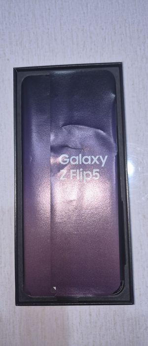 Galaxy Z Flip5. Продам телефон б/у