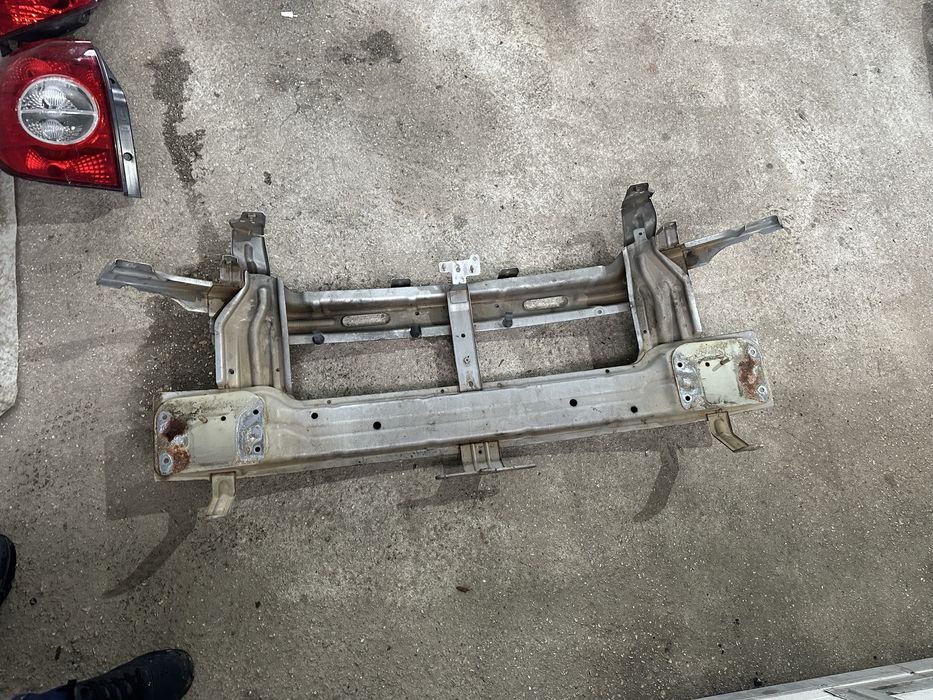 Основа предна броня за Шевролет Каптива