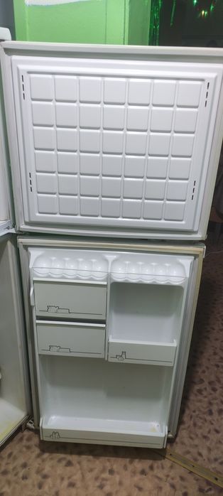 Продам хороший рабочий холодильник