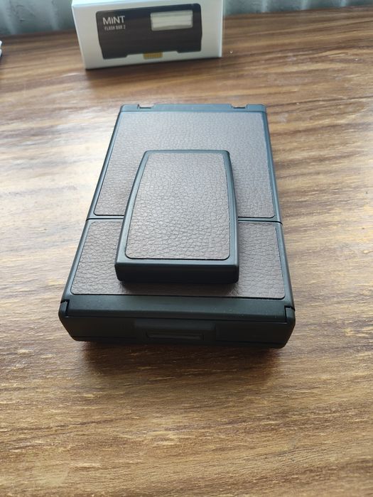 Продавам комплект Polaroid SX-70 Alpha, светкавица MiNT Flash Bar 2, филми и аксесоари