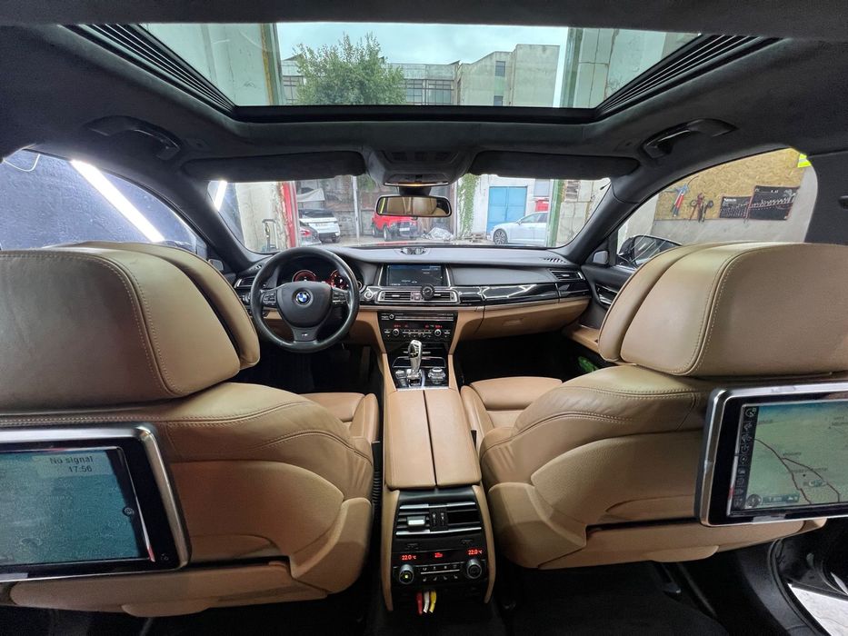 Bmw seria 7      750 L F02