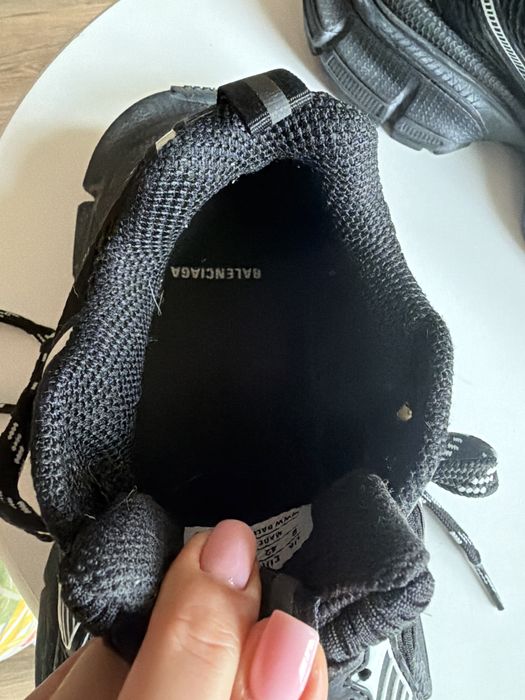 Balenciaga 3XL, masura 42, negru cu alb