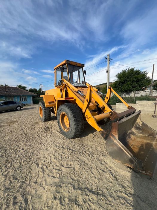 Încărcător frontal JCB 420