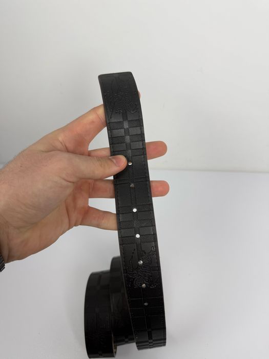 Curea Burrbery neagra bej