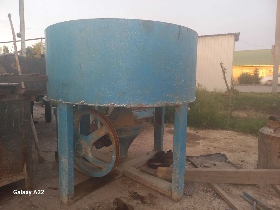 Shlakablok apparat sotiladi