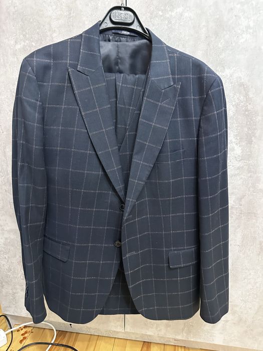 Костюм классический(Пиджак+Брюки+Жилетка)