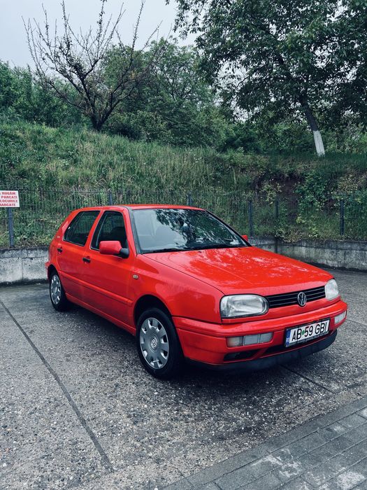 Golf 3  1,9 D  75 cp + Clima