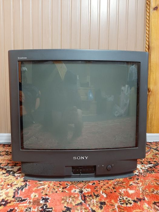 Продам видеомагнитофон с телевизором