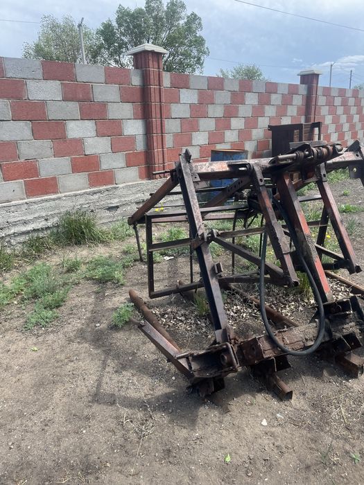 Продам трактор мтз80 с устанвкой стогомет