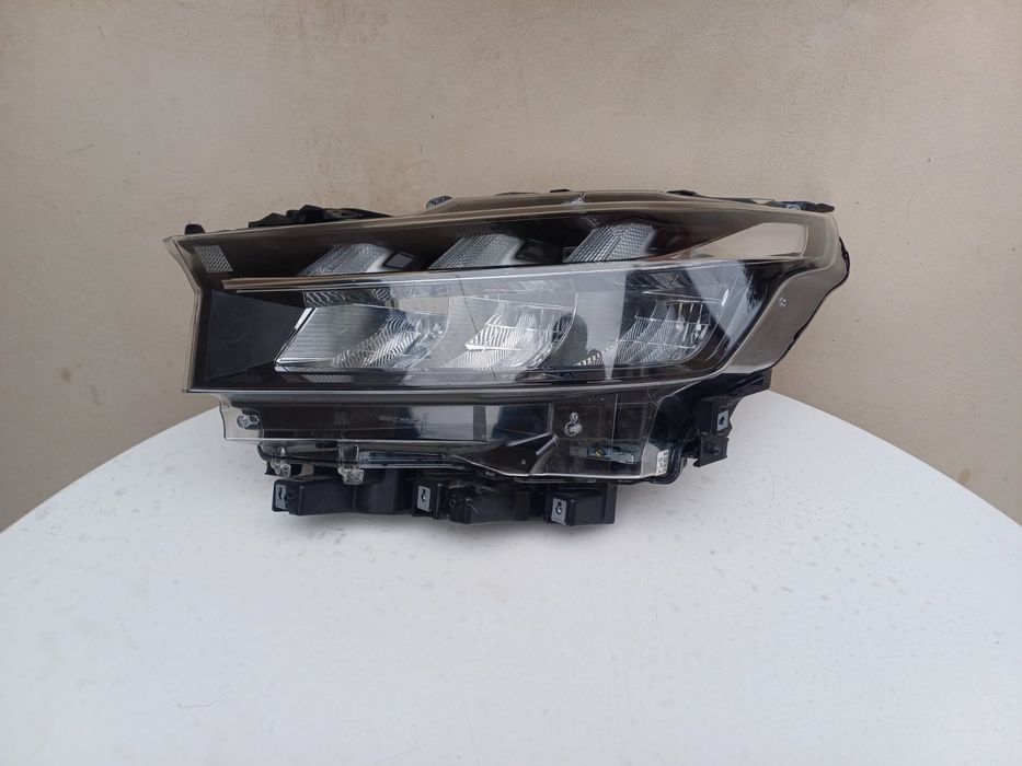 Ляв фар за Suzuki Sx4;  S-Cross; Full led