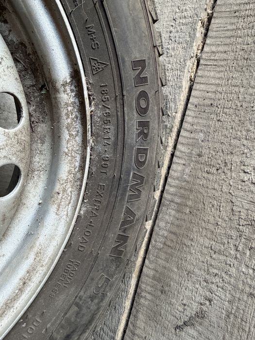 Продам одно колесо R14 (шина с диском)