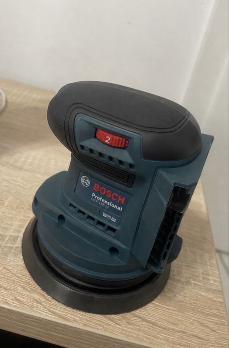 Bosch Professional GEX 185-LI – nou, nefolosit.
