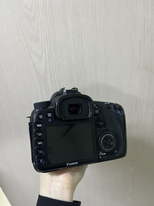 Canon 7D.