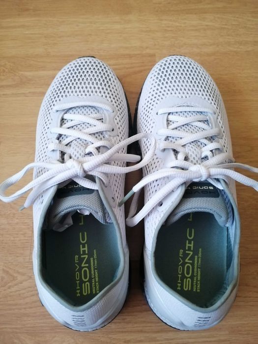Under Armour HOVR Sonic 4  Маратонки Сиви, номер 40 умалени