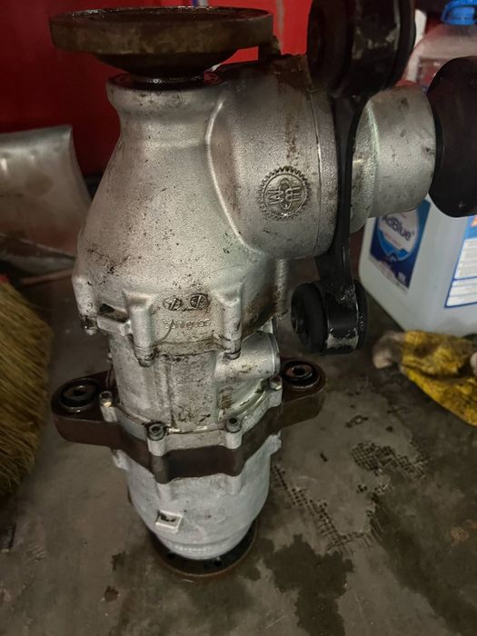 Продавам преден диференциал за Мерцедес Виано  W639 cdi 4х4-999лв