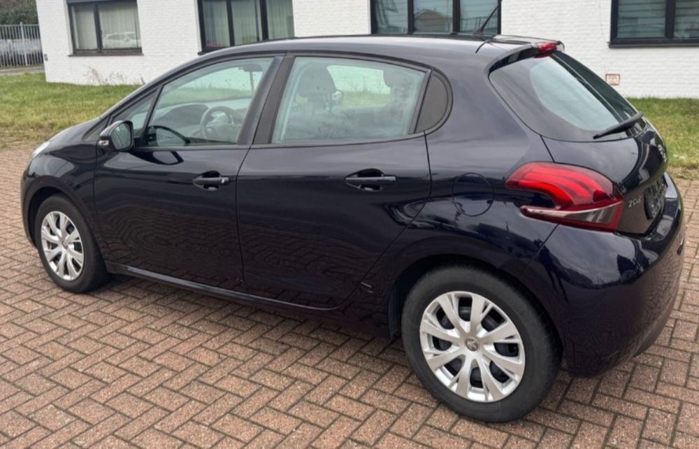 Peugeot 208  EURO  6