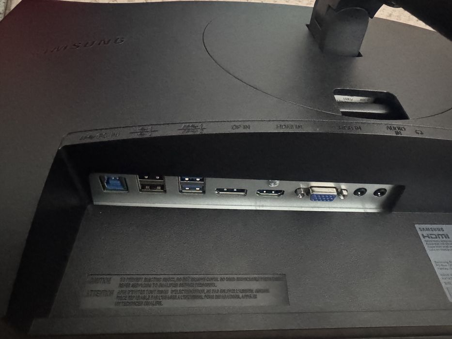 Monitor Samsung Professional 23/24” Full HD