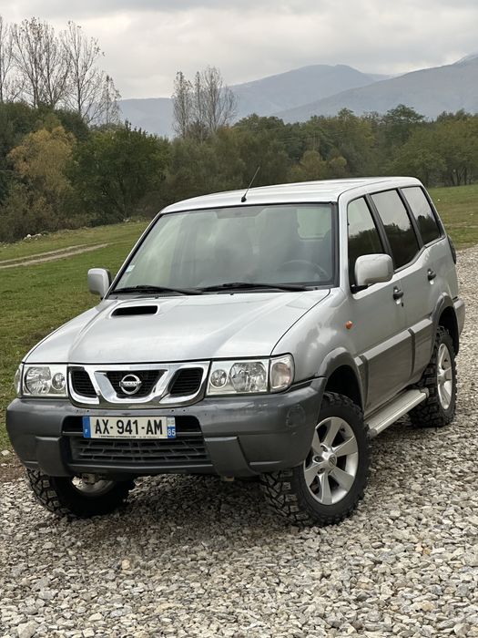 Nissan terrano 2