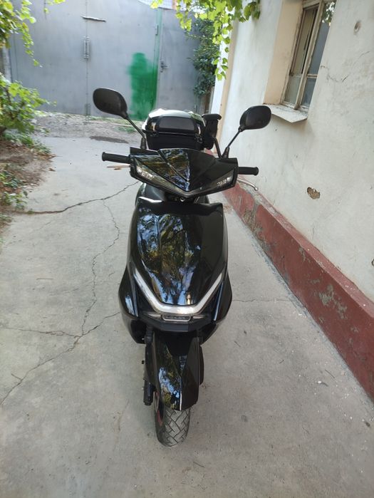 Продам скутер м12