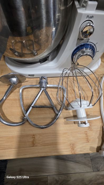 Планетарен миксер Crown