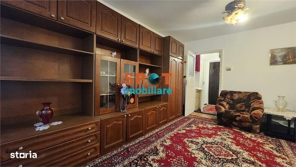 Garsonieră 28 mp, balcon închis|Mănăștur -zona Parâng/Baza La Terenuri — fotografia 1