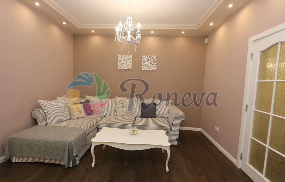 Дава се под наем Тристаен апартамент в Варна, Център - 100 кв.м за 1100 € - Снимка #5