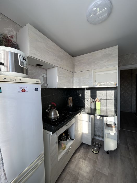 Идем девочку на подселение