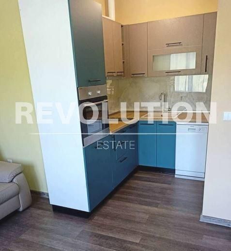 Дава се под наем Двустаен апартамент в Варна, Кайсиева градина - 50 кв.м за 373.83 € - Снимка #1