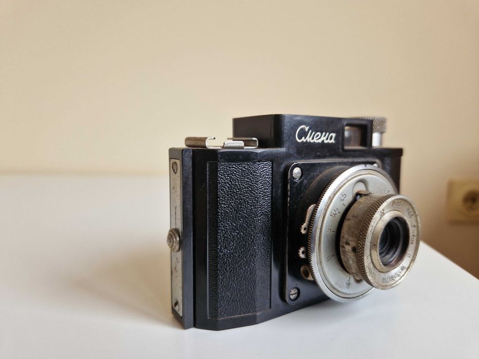 Продавам старинни фотоапарати