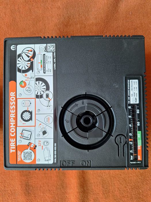Compresor auto cu kit de depanare provizorie pneuri (nou)