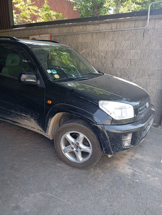 Продам RAV - 4  2003 год выпуска левый руль