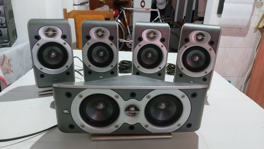 Sateliți jbl SCS200