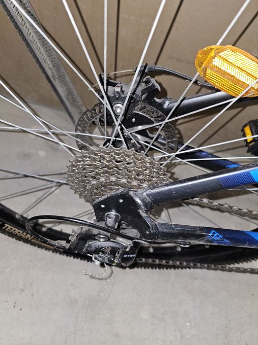 Vând bicicleta ST120