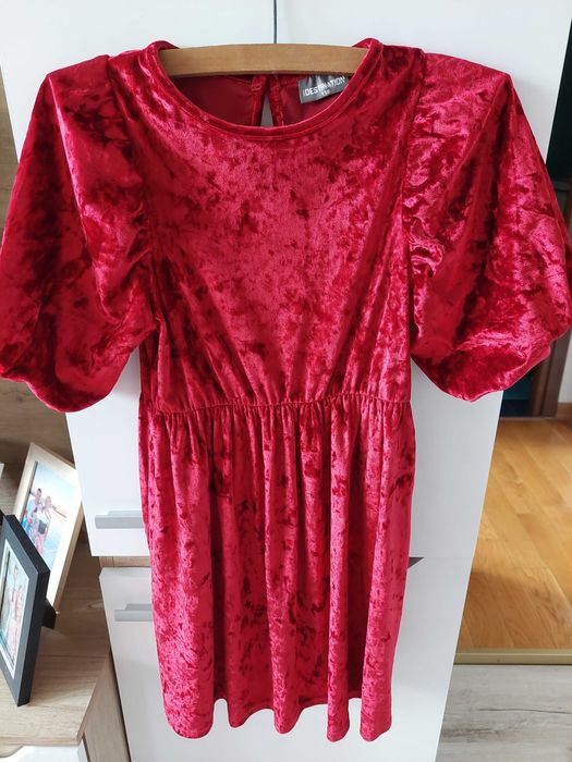 Rochite fetite din catifea marimi 9-12 ani