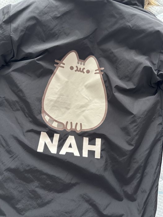 Преходно яке на марка Reserved