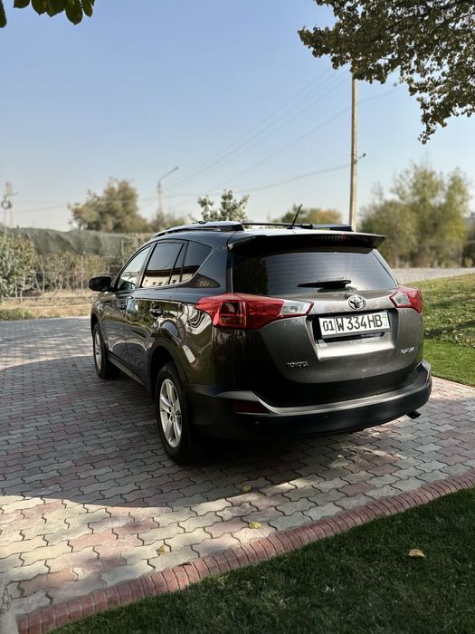 Toyota Rav4 2015 4е поколение до рестайлинг