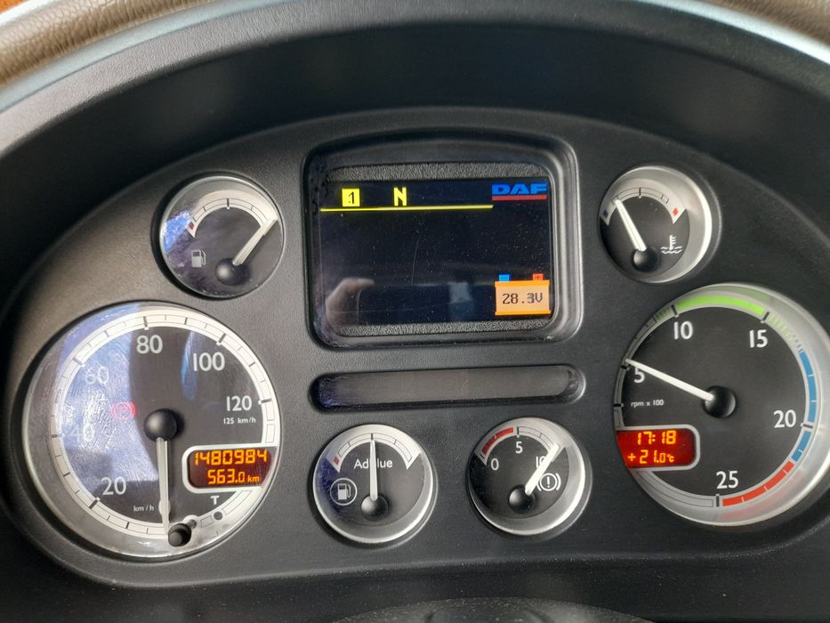 Продам   даф   105